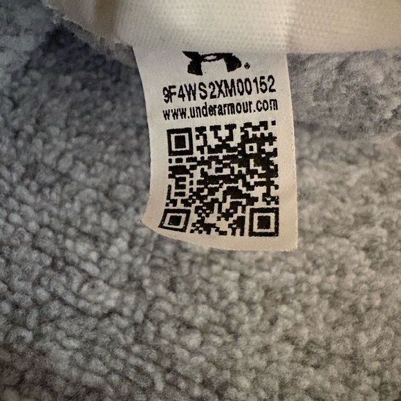 Under Armour  Women’s Gray Quarter Zip Fleece Top - Picture 8 of 8